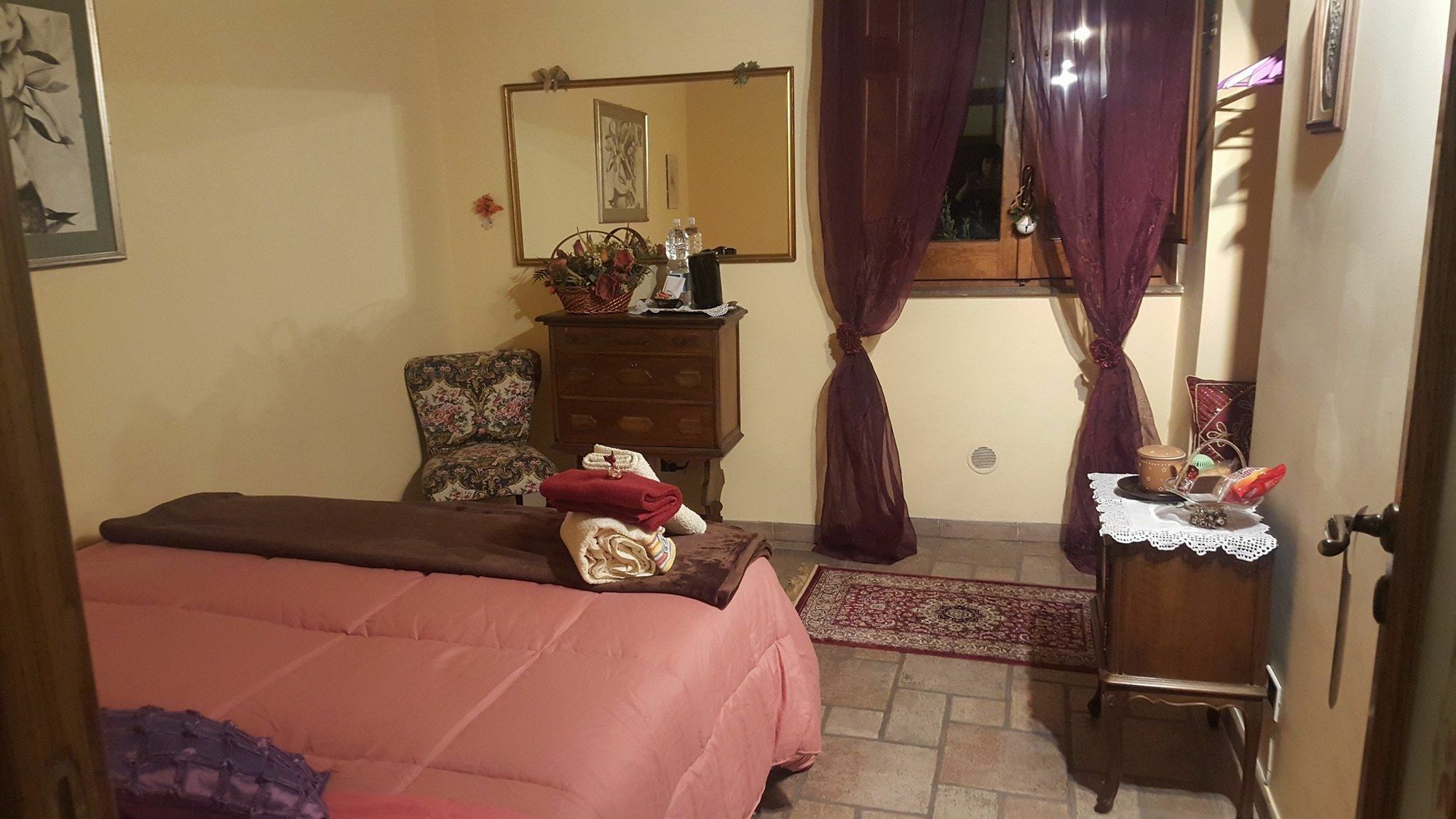 Guesthouse Angel & Manuel วิแตร์โบ ภายนอก รูปภาพ